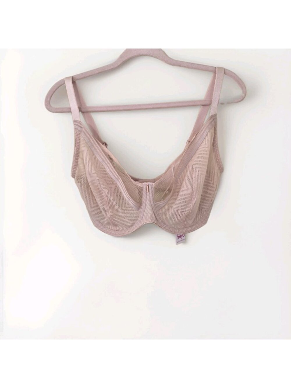 Freya Tailored Plunge Bra 32K Beige Underwire High Apex Sheer Adjustable Straps